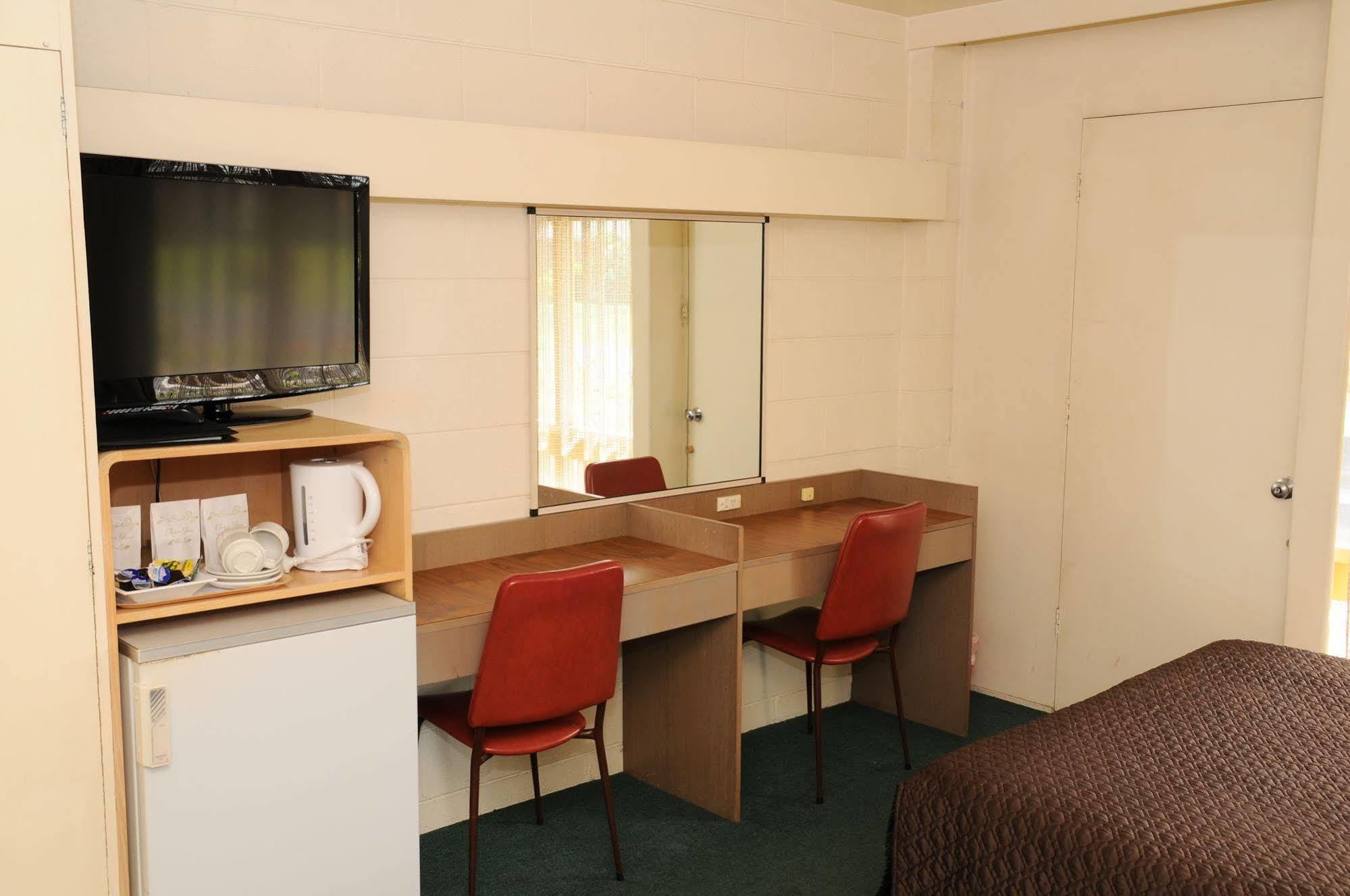 Peninsula Motor Inn Tyabb エクステリア 写真
