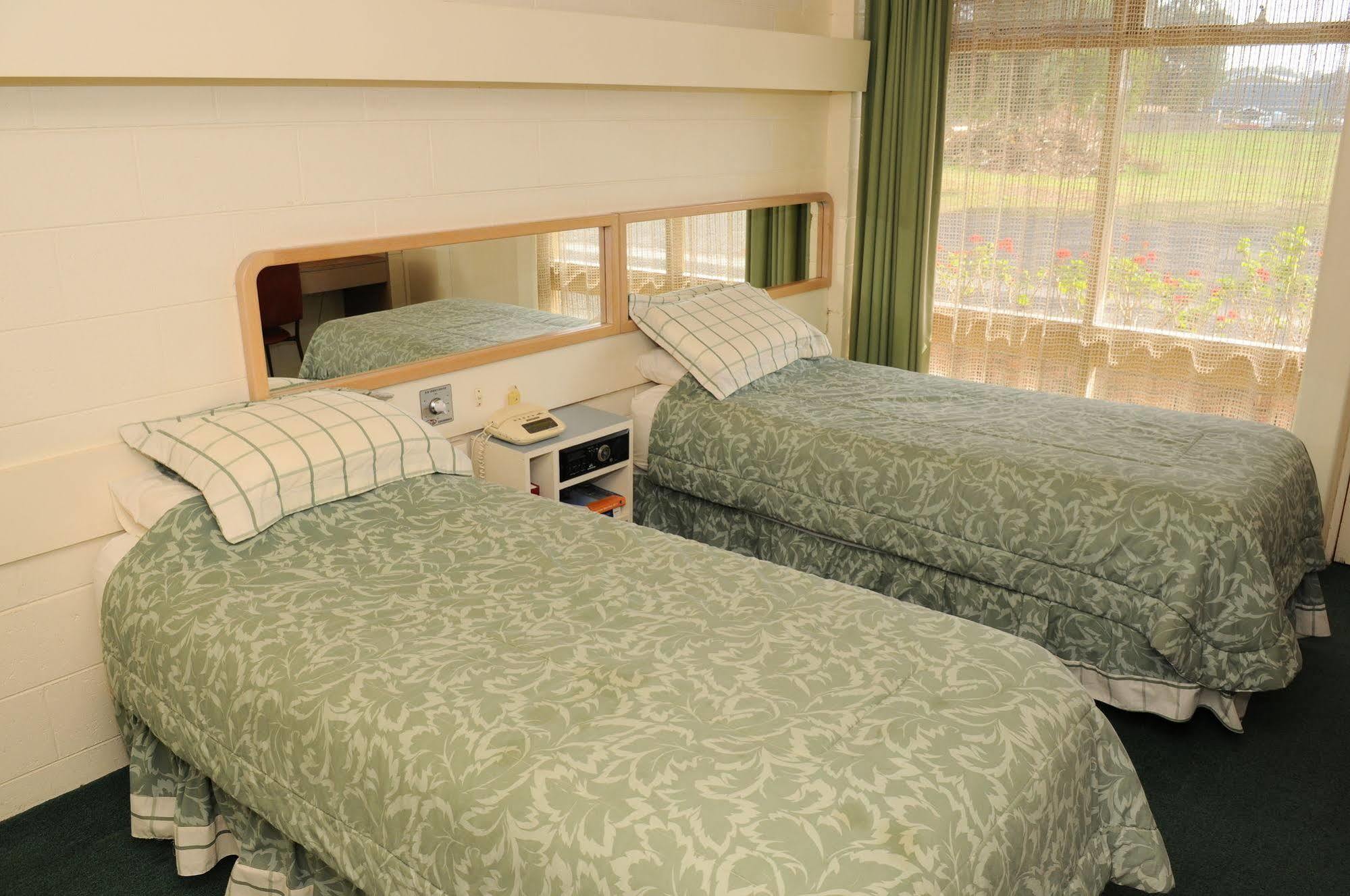 Peninsula Motor Inn Tyabb エクステリア 写真