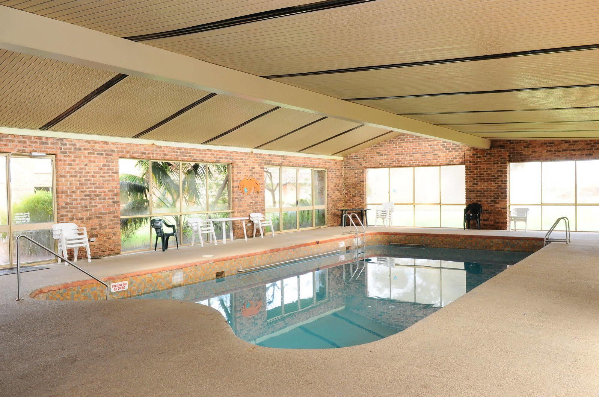 Peninsula Motor Inn Tyabb エクステリア 写真